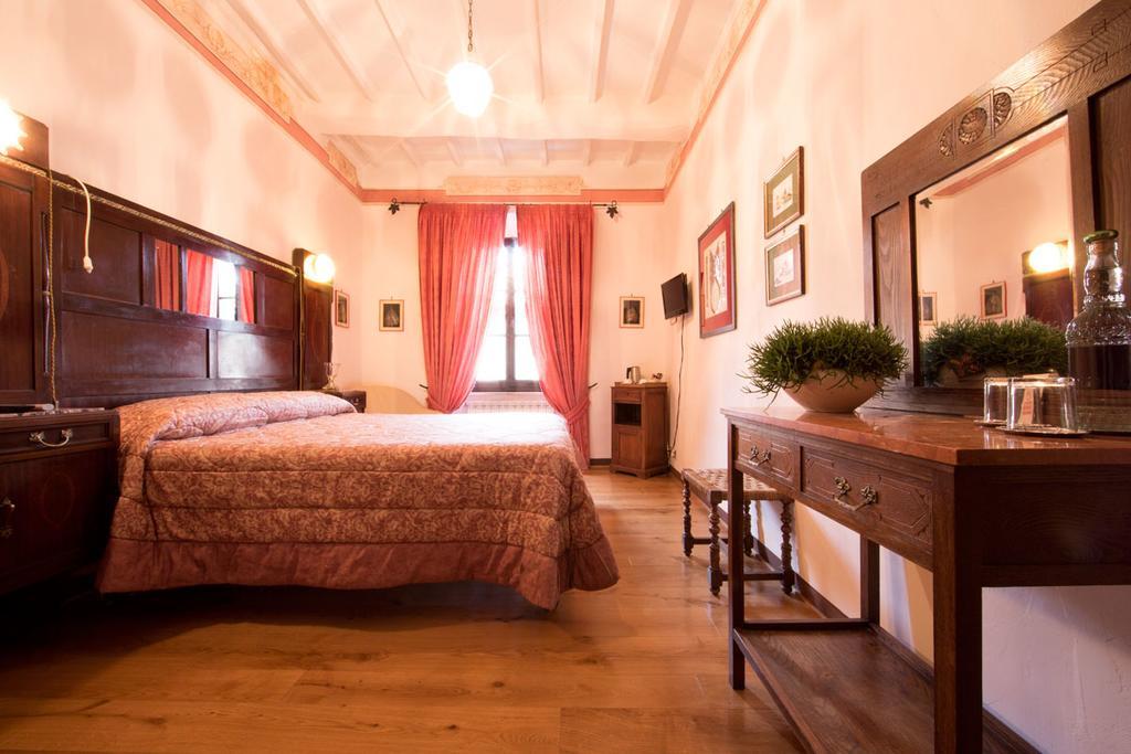 Palazzina Cesira Bed and Breakfast Montalcino Buitenkant foto